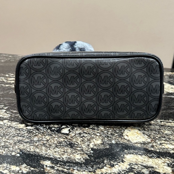 NWT Michael Kors Jodi Tote - Picture 5 of 6